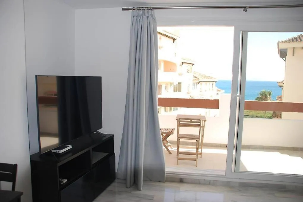 Estepona Sea Views 0*,